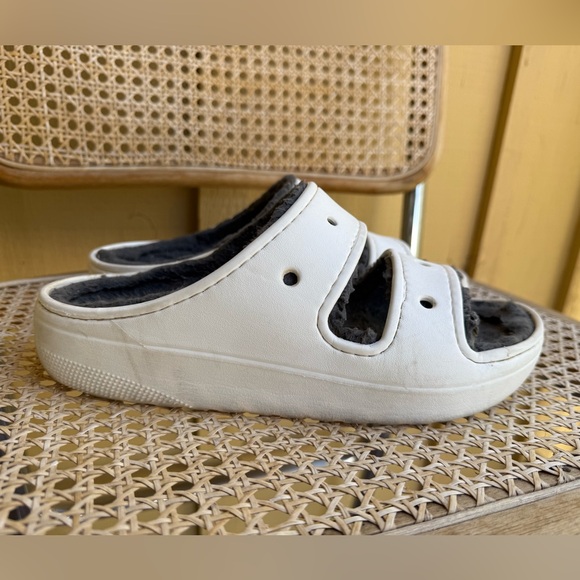 Crocs Classic Cozzzy Lined Sandals size 9 - Picture 1 of 6